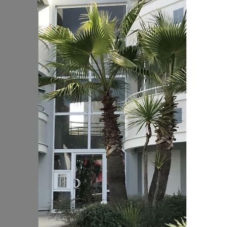 F2 Immeuble Les Pieds Dans L'Eau Villeneuve-Loubet Exterior foto