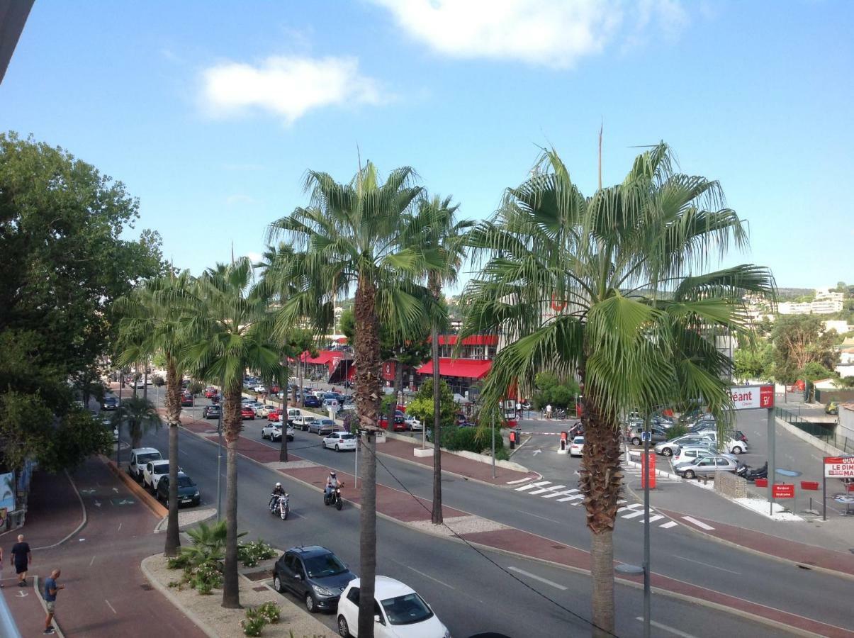 F2 Immeuble Les Pieds Dans L'Eau Villeneuve-Loubet Exterior foto