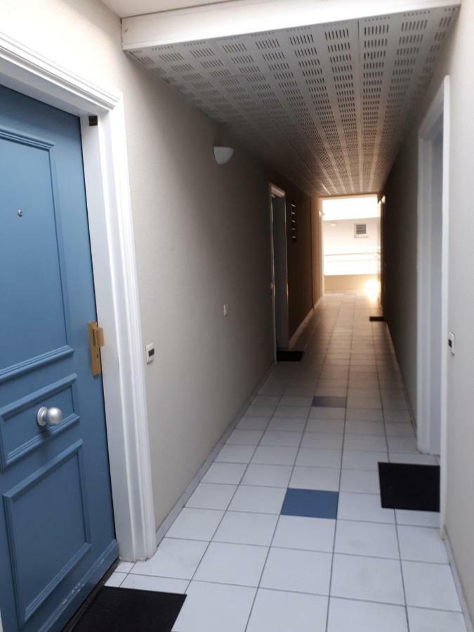 F2 Immeuble Les Pieds Dans L'Eau Villeneuve-Loubet Exterior foto