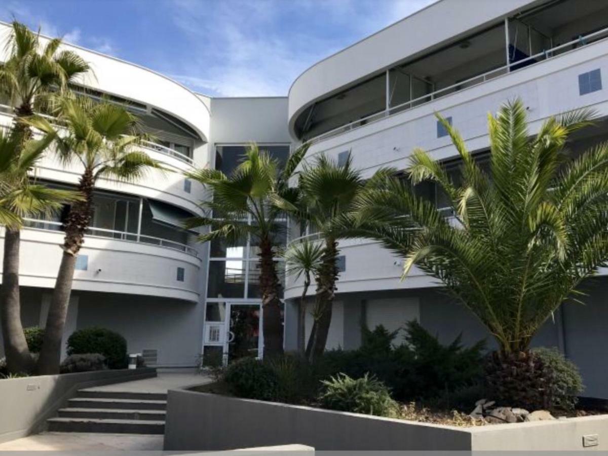 F2 Immeuble Les Pieds Dans L'Eau Villeneuve-Loubet Exterior foto