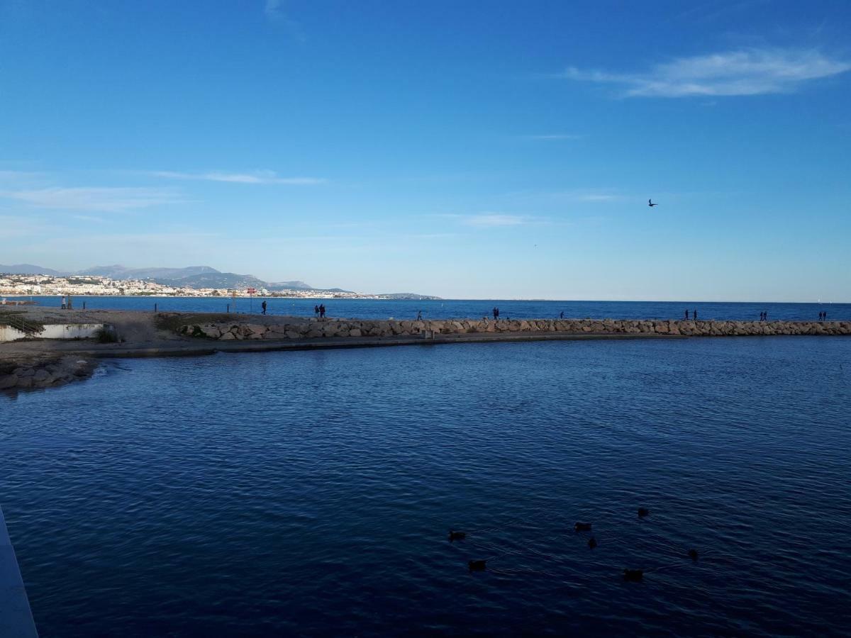 F2 Immeuble Les Pieds Dans L'Eau Villeneuve-Loubet Exterior foto